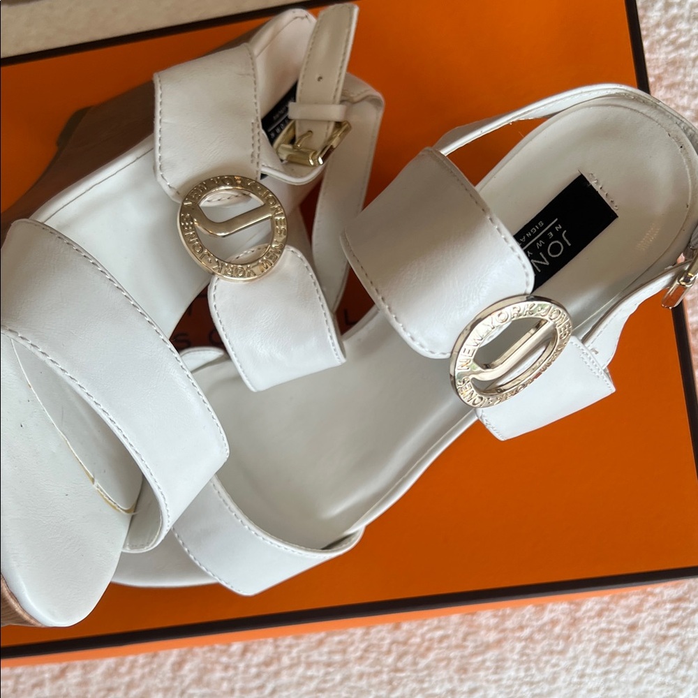 Jones New York White Wedge Sandals